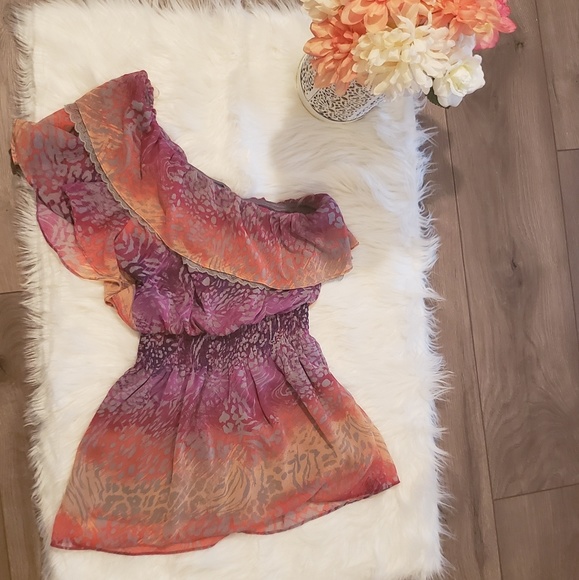 The Versatile Blouse & Waist Snatcher... - Picture 4 of 5